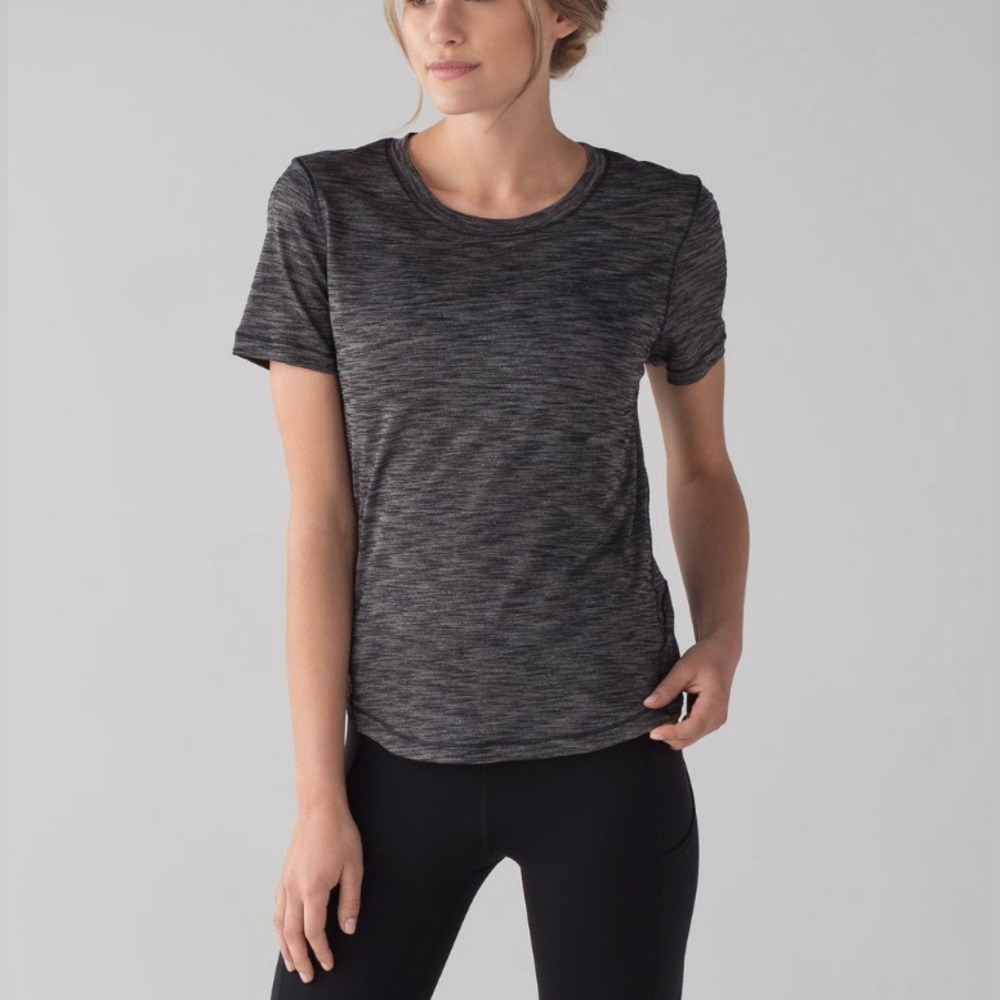 EUC Sz 2 Lululemon Long Distance Short Sleeve in Heathered Black Dark Gray